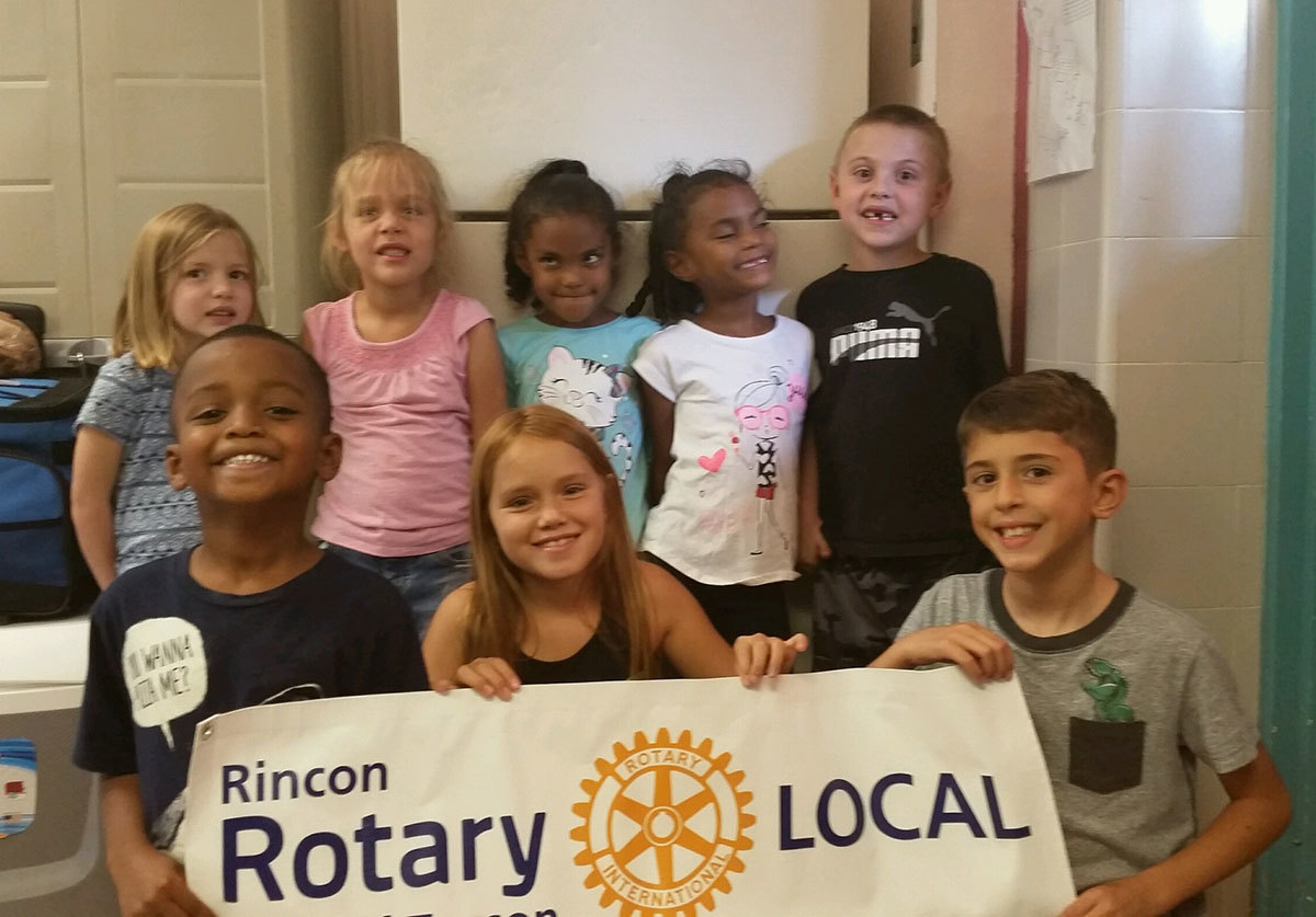 Rincon Rotary Keeps Snacks As Cold As Ice at Kellond Elementary