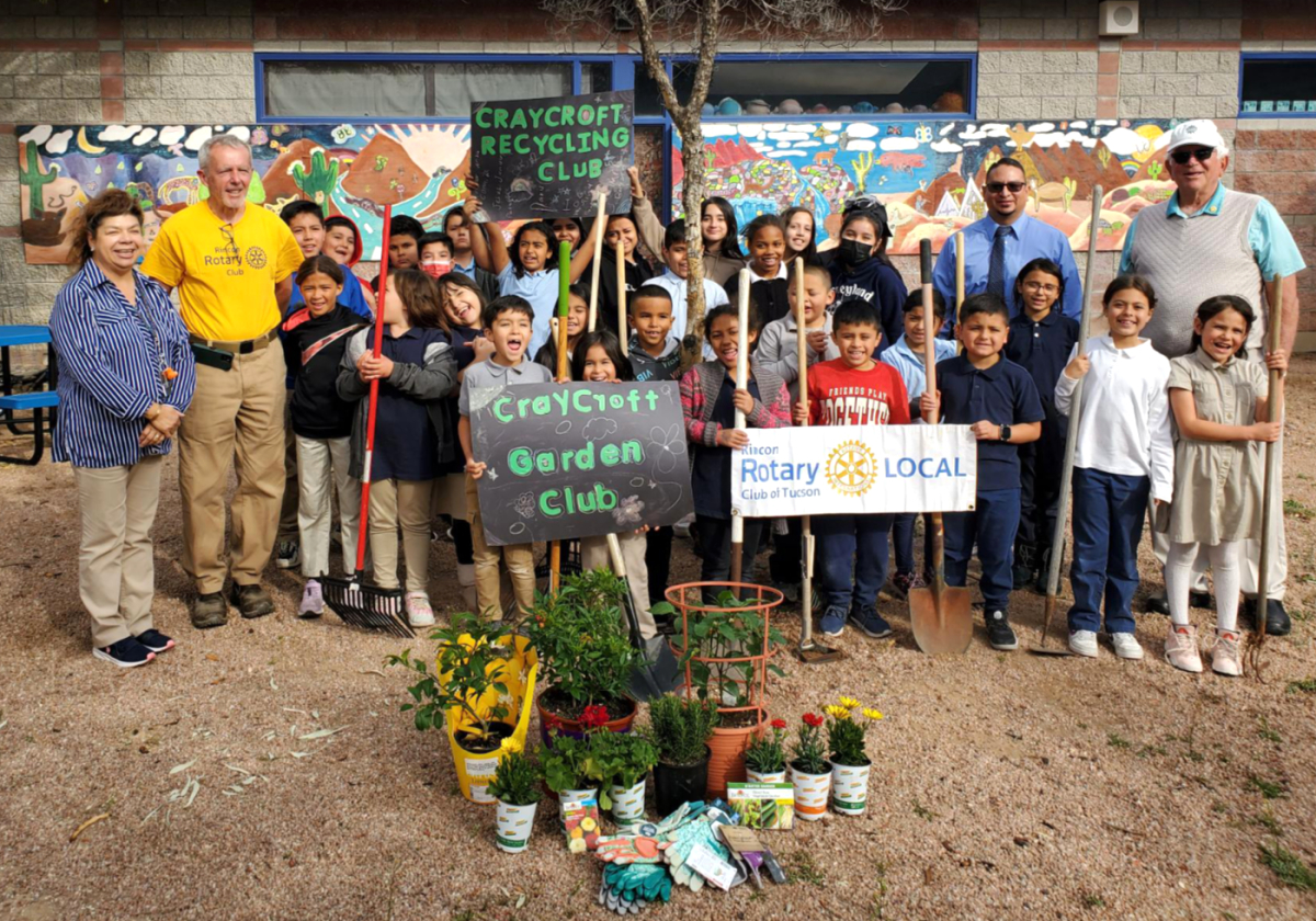 Rincon Rotary brings Craycroft Elementary's garden back to the future.